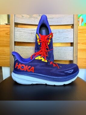 Hoka Clifton 9 size 12 for men